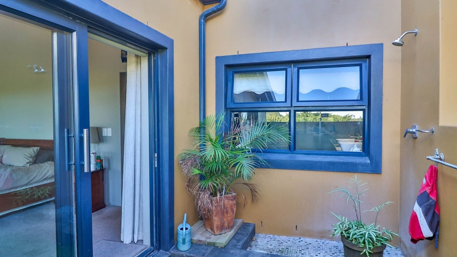 9 Bedroom Property for Sale in Onrus Western Cape